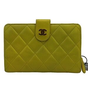 CHANEL Quilted Chartreuse Wallet w/COA